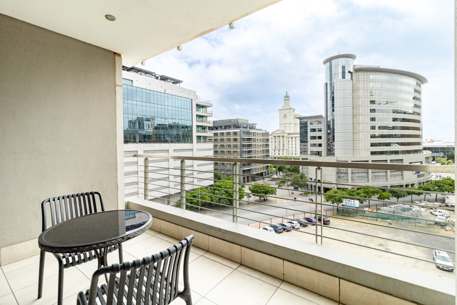 2 Bedroom Property for Sale in Cape Town City Centre Western Cape